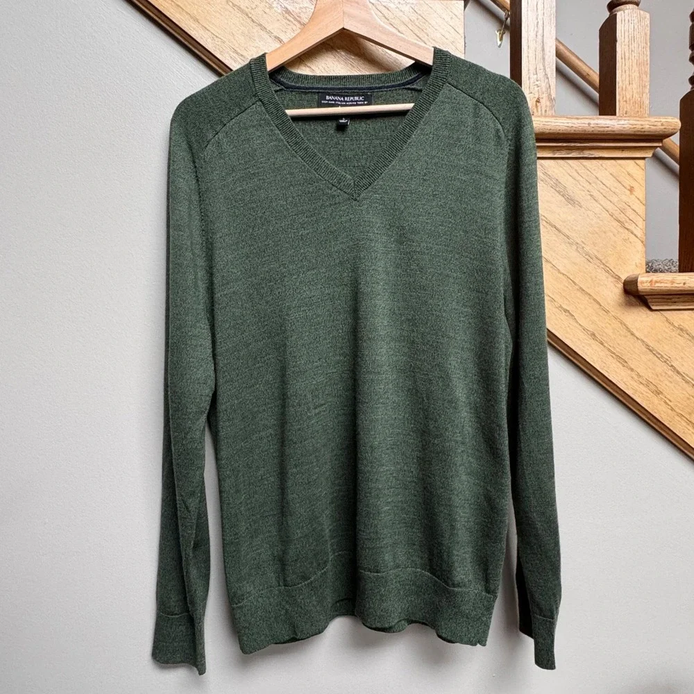 Banana Republic Baruffa Men Green 100% Fine Merino Italian Wool V-Neck Sweater L